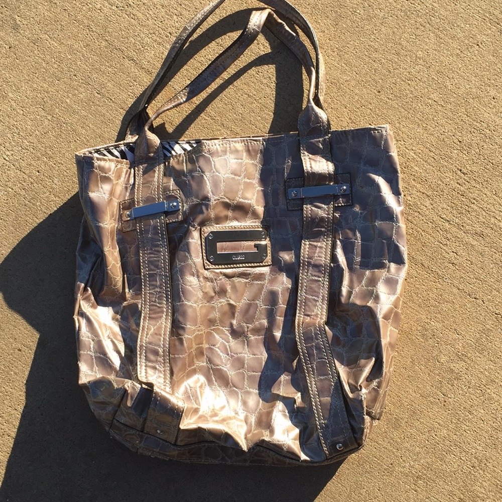 Guess purse